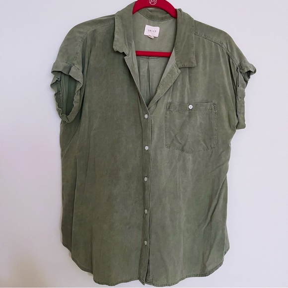 ID:23 Green Button Up Tee - Picture 1 of 3